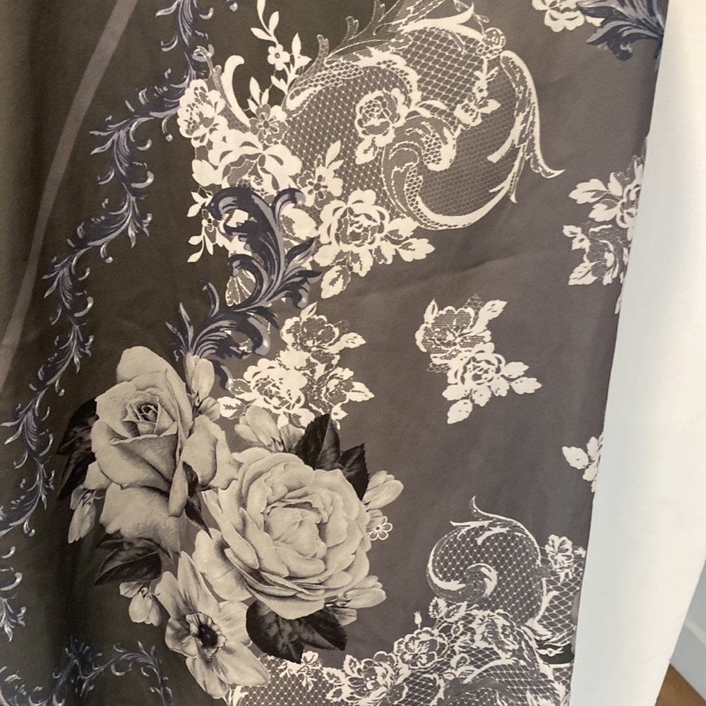 DG2 by Diane Gilman green multimedia long sleeve asymetrical scarf print blouse - Picture 3 of 5